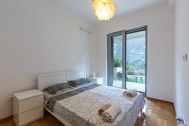 Three-bedroom, spacious and bright apartment for sale in the most beautiful part of Montenegro — photo 9
